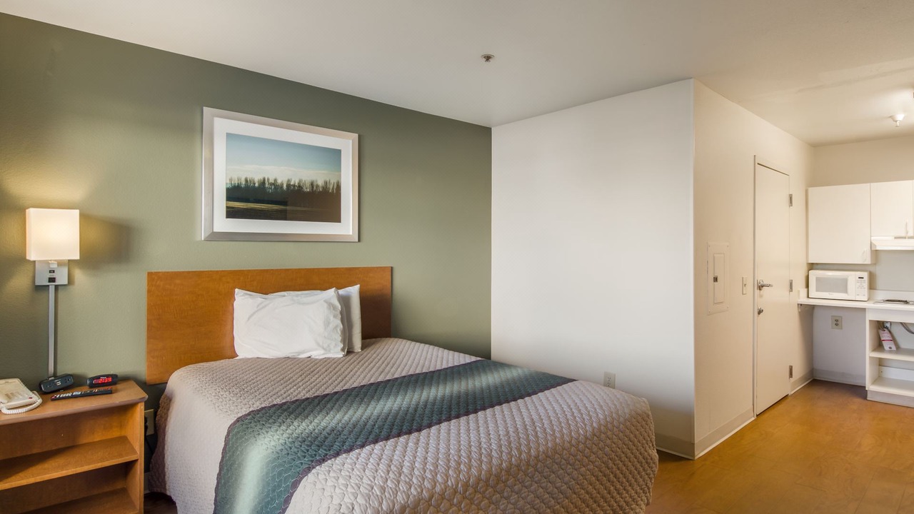 Photo of Bedroom in Aurora