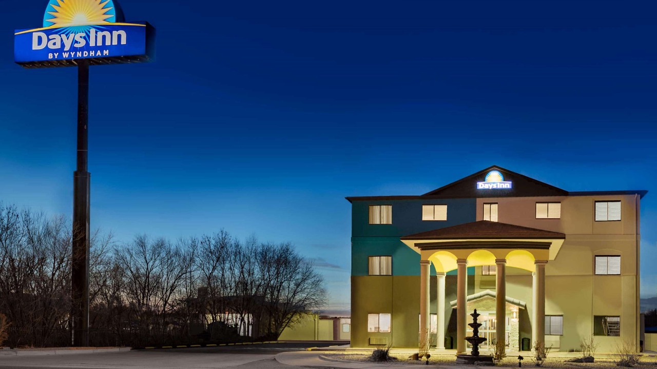 Photo of Buildings in Bernalillo
