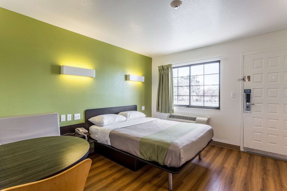 Photo of Bedroom in Biggs Field