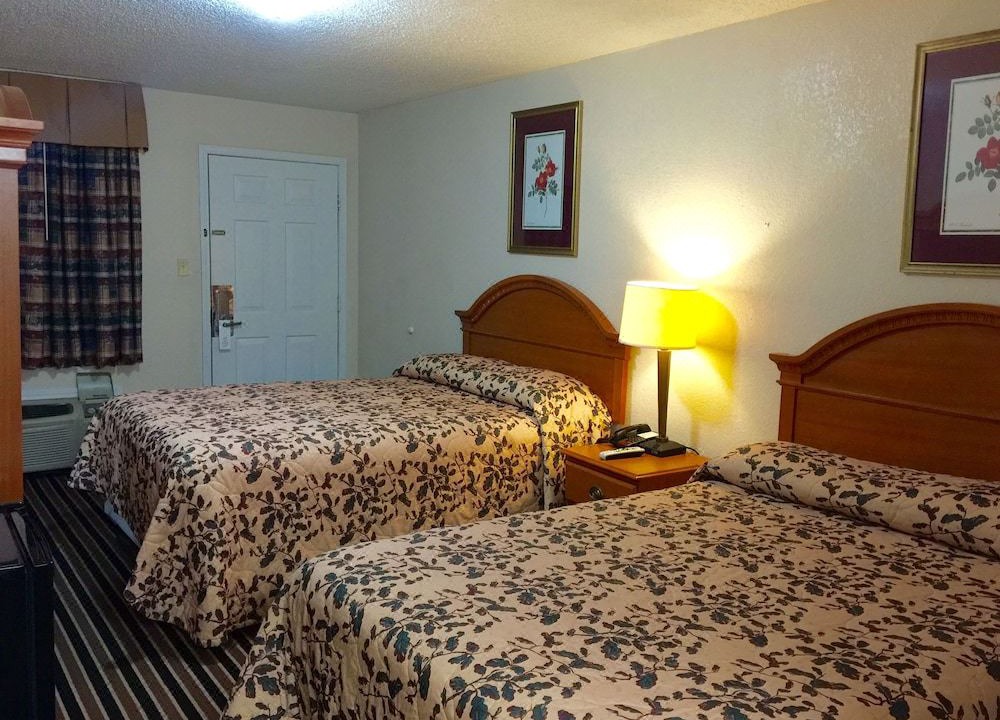 Photo of Bedroom in Eufaula