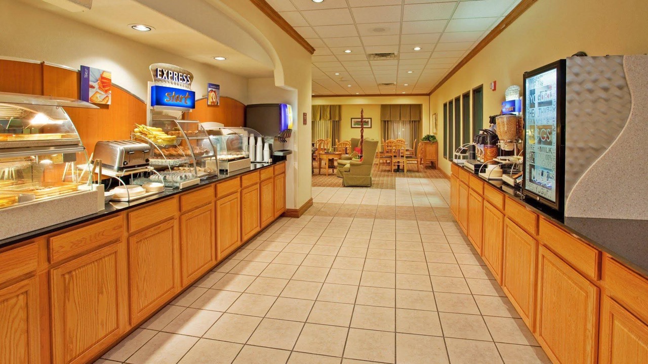 Photo of Others in Beatrice