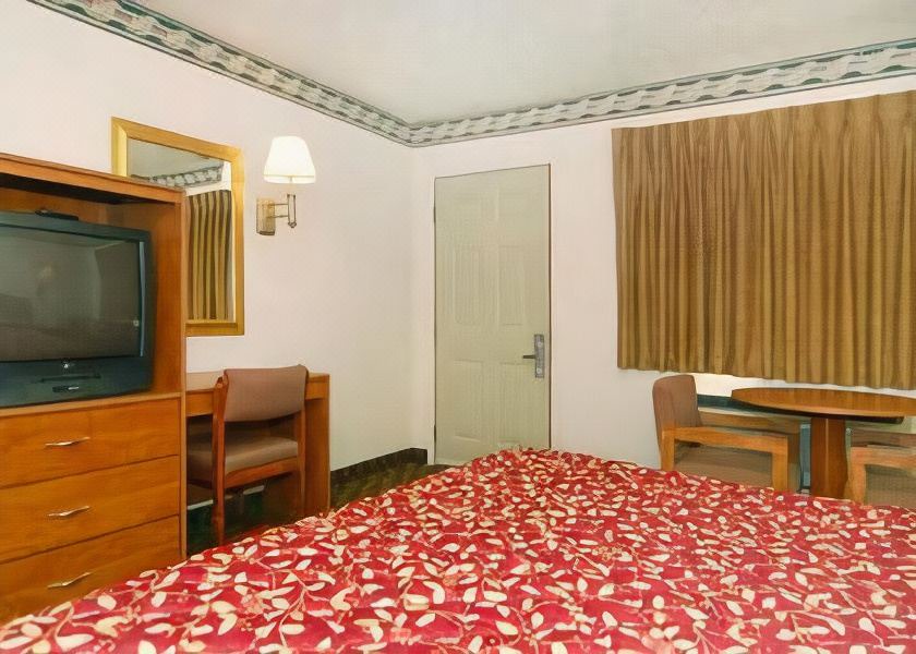 Photo of Bedroom in Canyon Acres