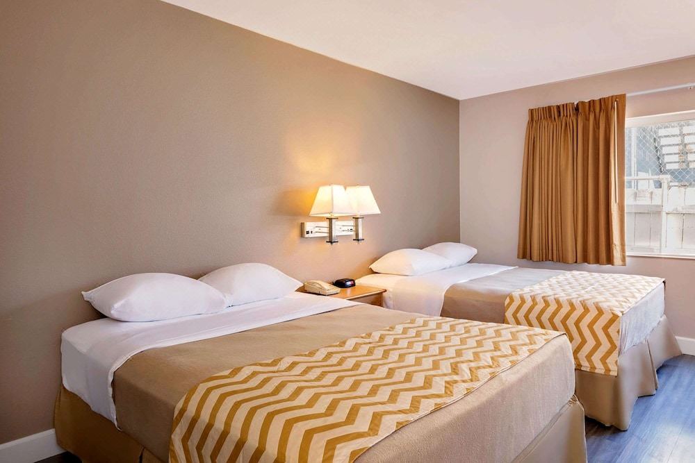 Photo of Bedroom in Downtown