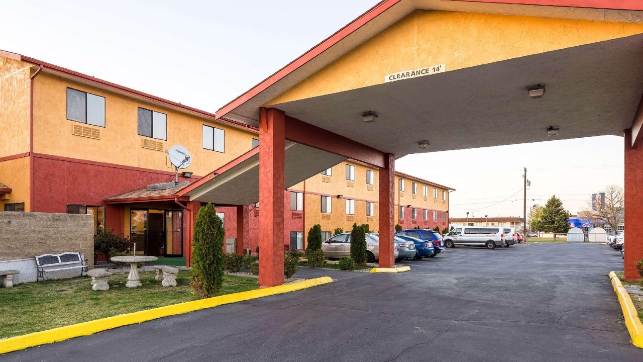 Photo of Buildings in Moses Lake
