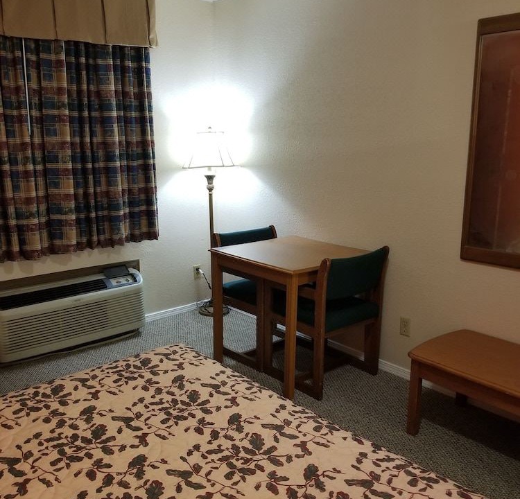Photo of Bedroom in Eufaula