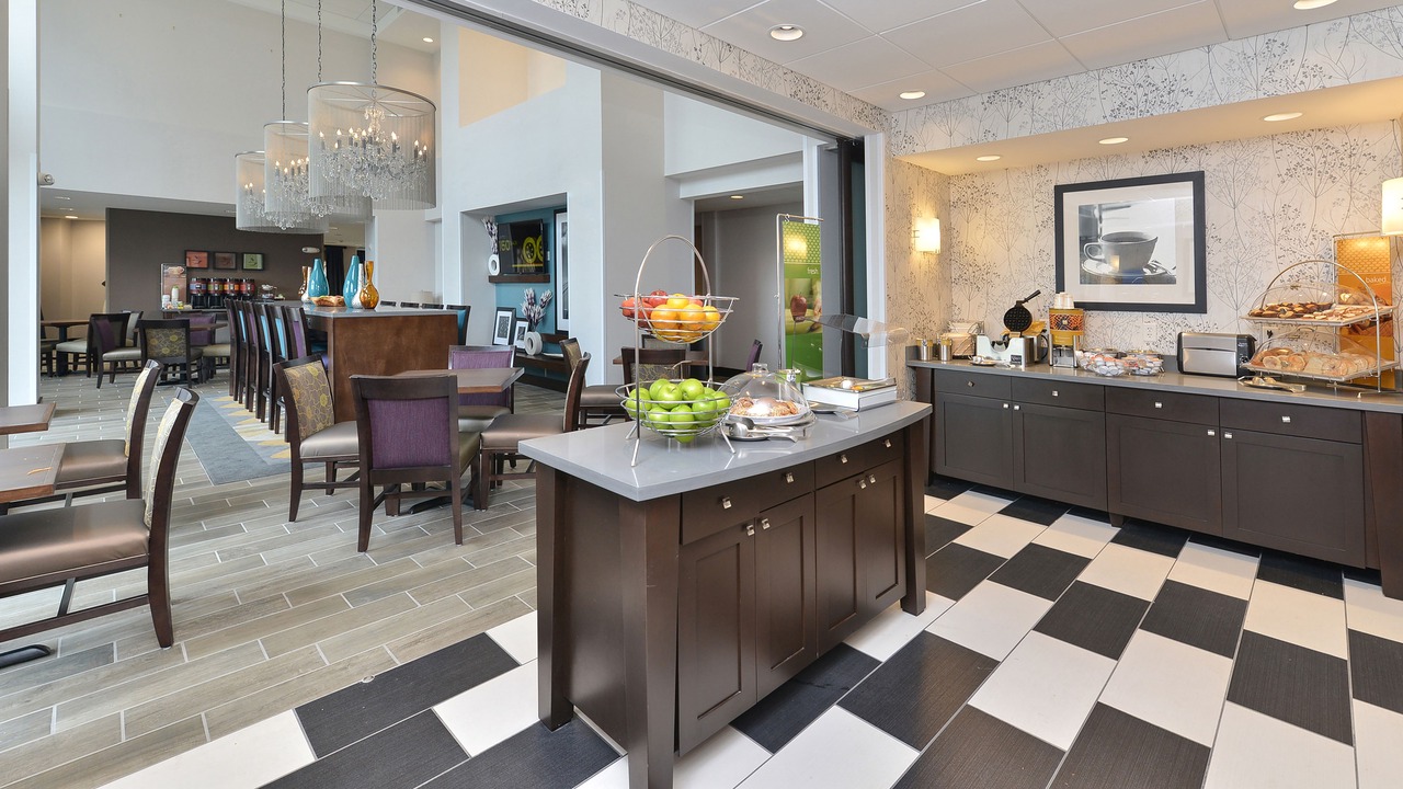 Photo of Livingroom in Court Avenue Entertainment District