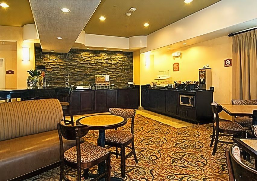 Photo of Livingroom in Wetmore