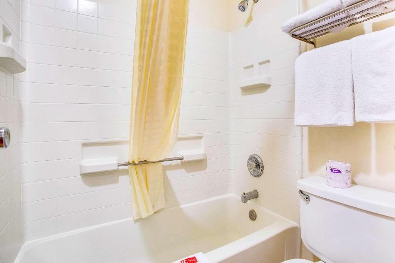 Photo of Bathroom in Princess Jeanne