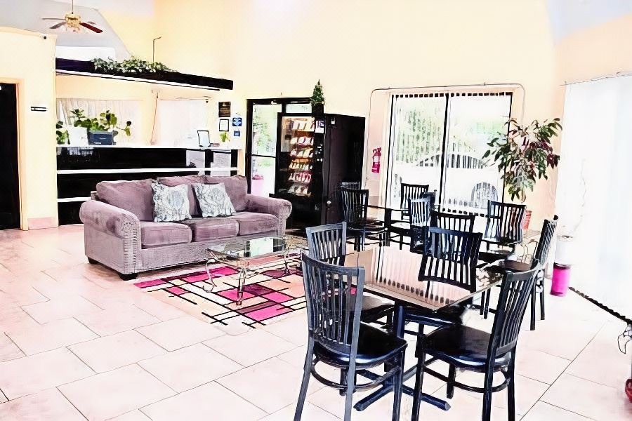 Photo of Livingroom in Burleson