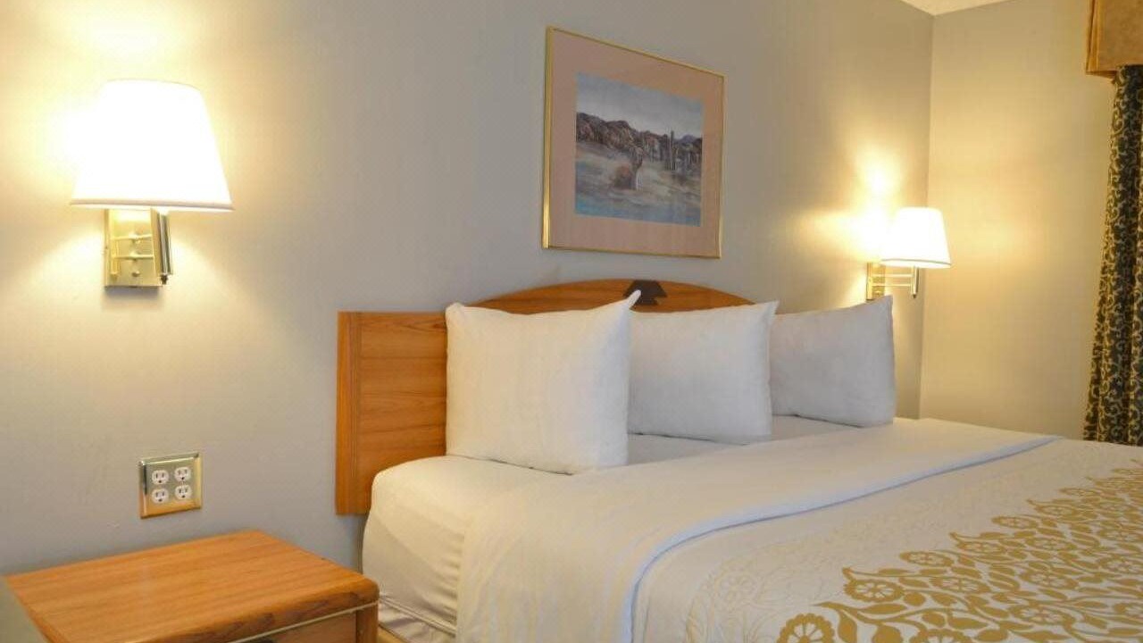 Photo of Bedroom in Victory Hills