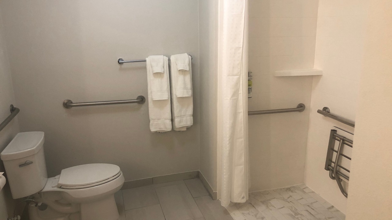 Photo of Bathroom in Hillsboro