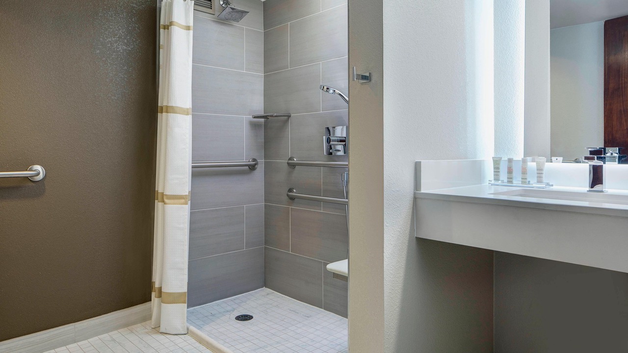 Photo of Bathroom in Uptown