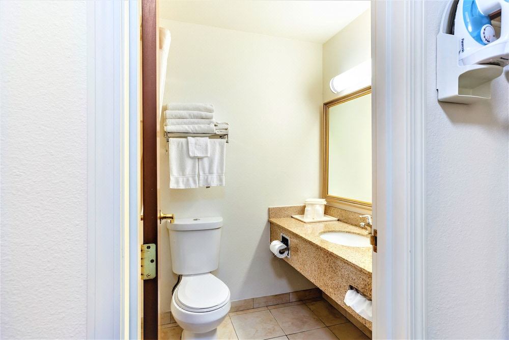 Photo of Bathroom in Ontario
