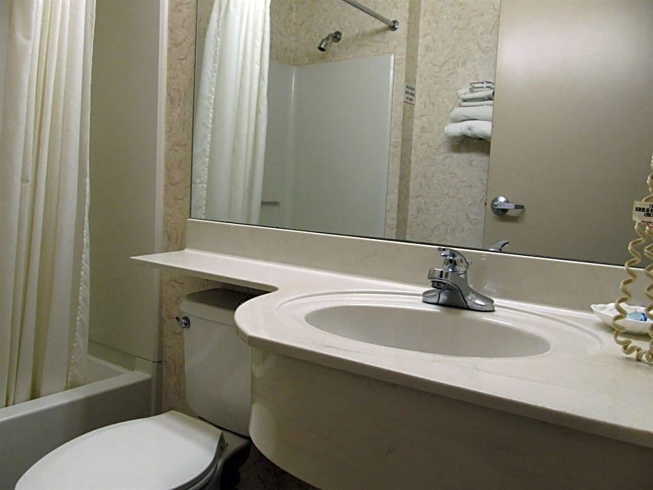 Photo of Bathroom in Maryville