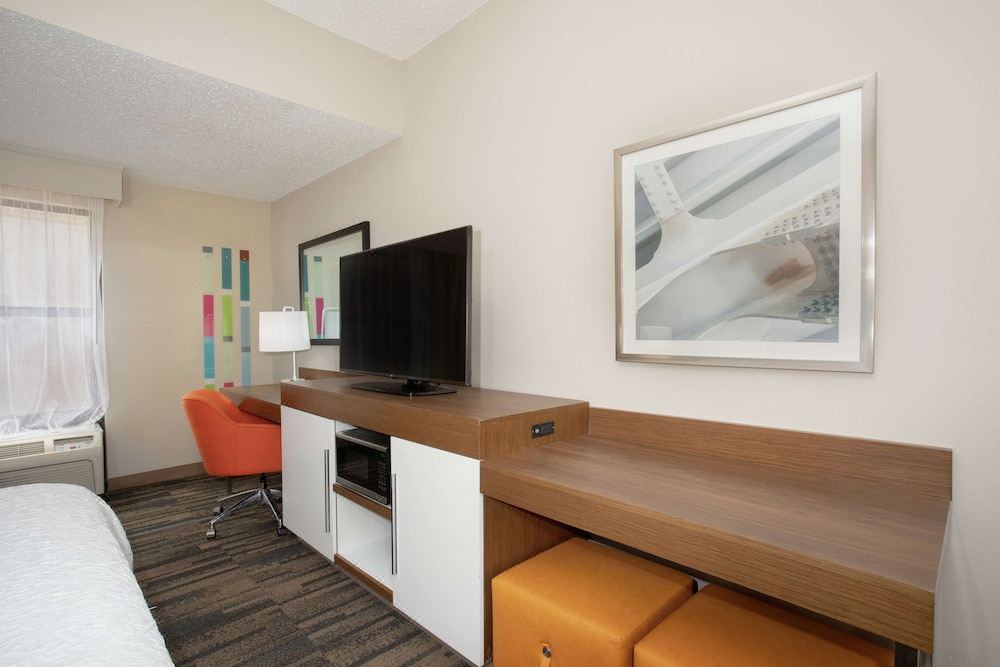 Photo of Livingroom in Merriam