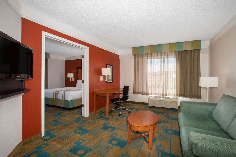 Photo of Livingroom in Lakewood