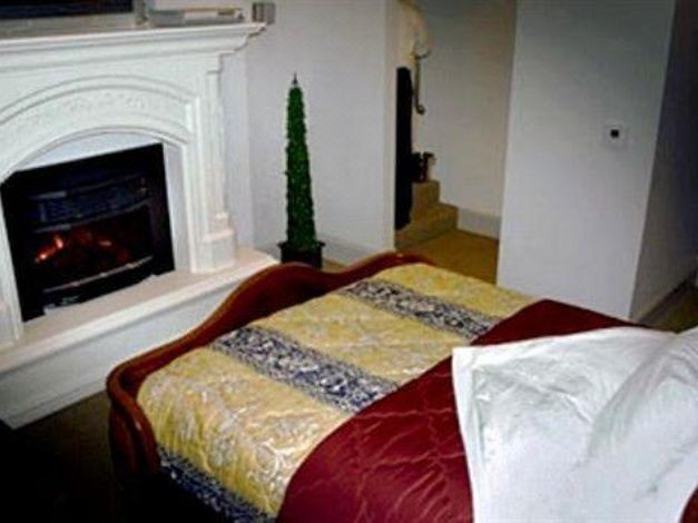 Photo of Bedroom in I-435 West KC-KS