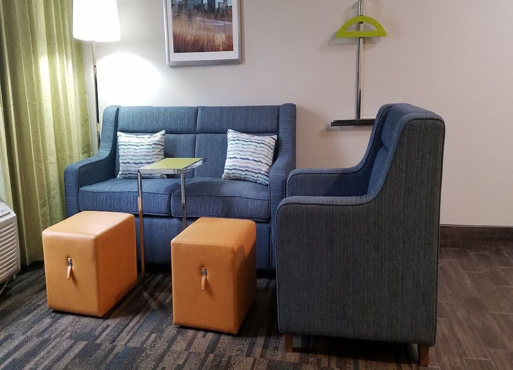 Photo of Livingroom in Merriam