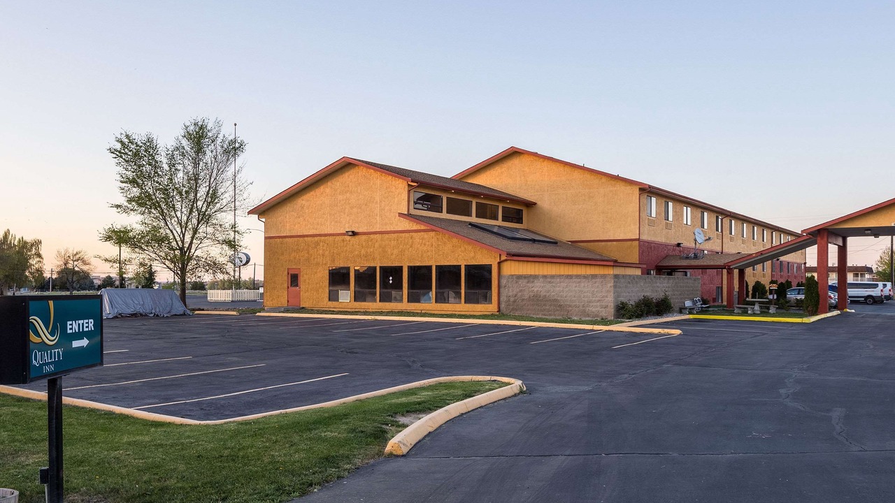 Photo of Buildings in Moses Lake