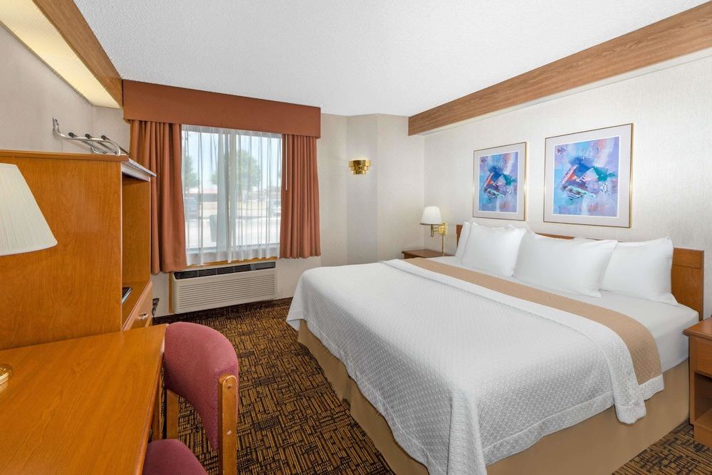 Photo of Bedroom in Liberal