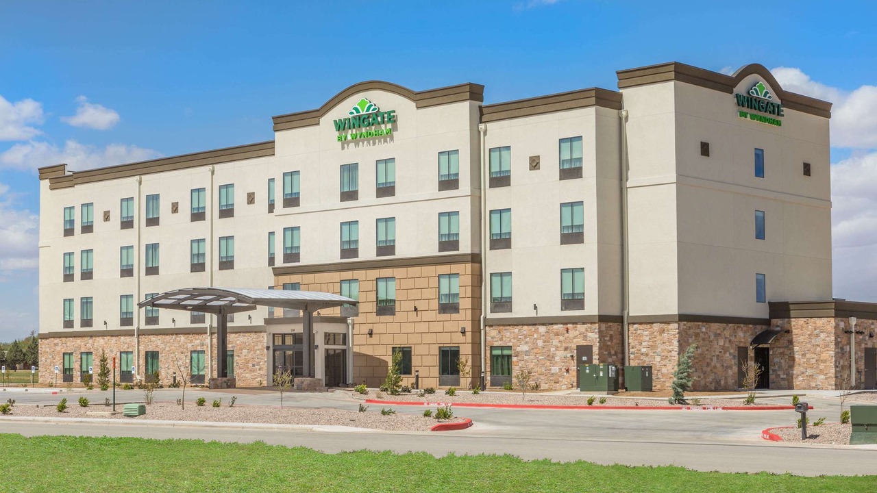 Photo of Buildings in North by Northwest