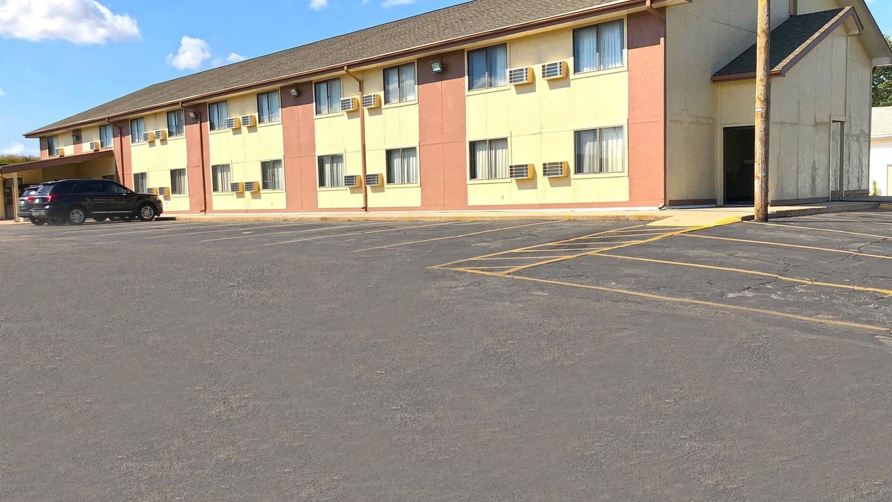 Photo of Buildings in Beatrice