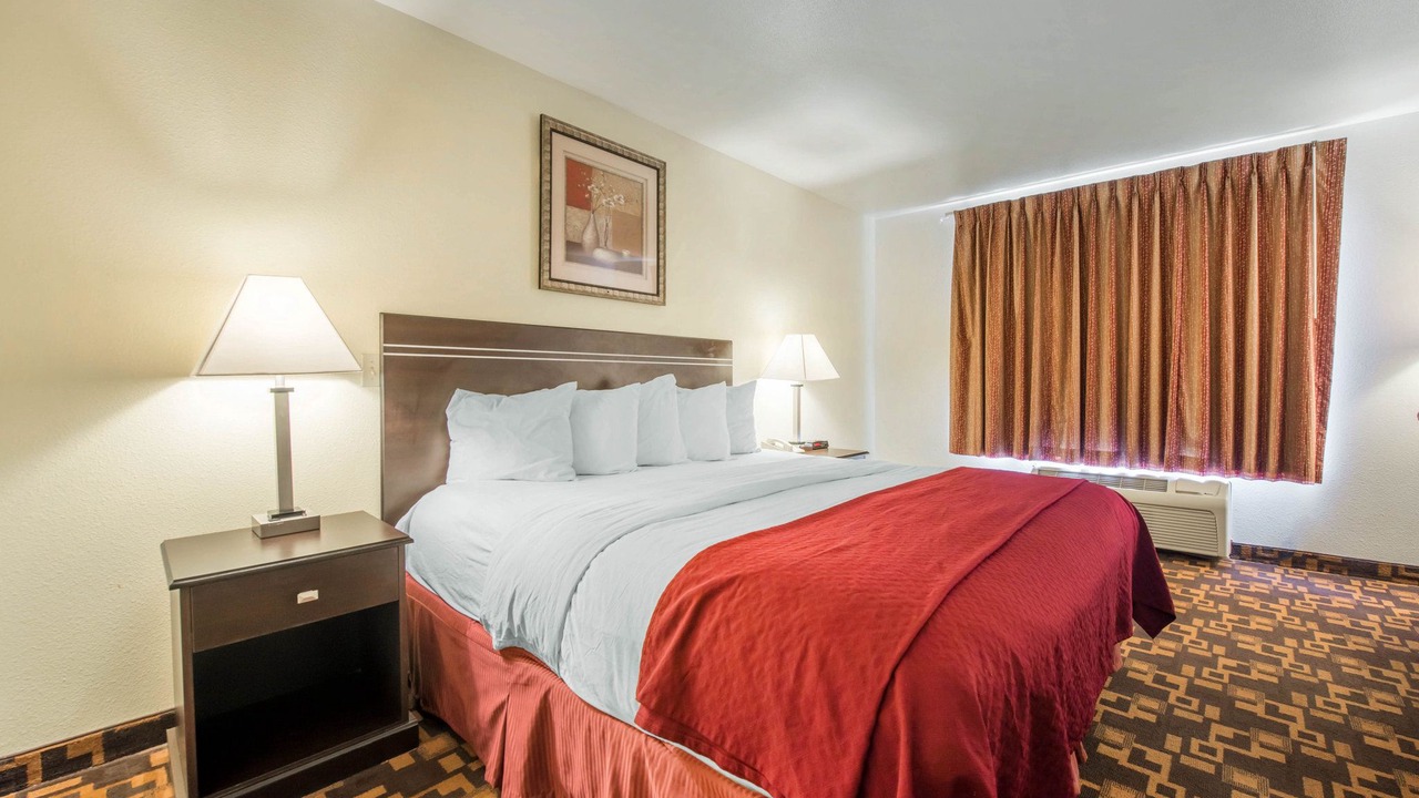 Photo of Bedroom in Limon