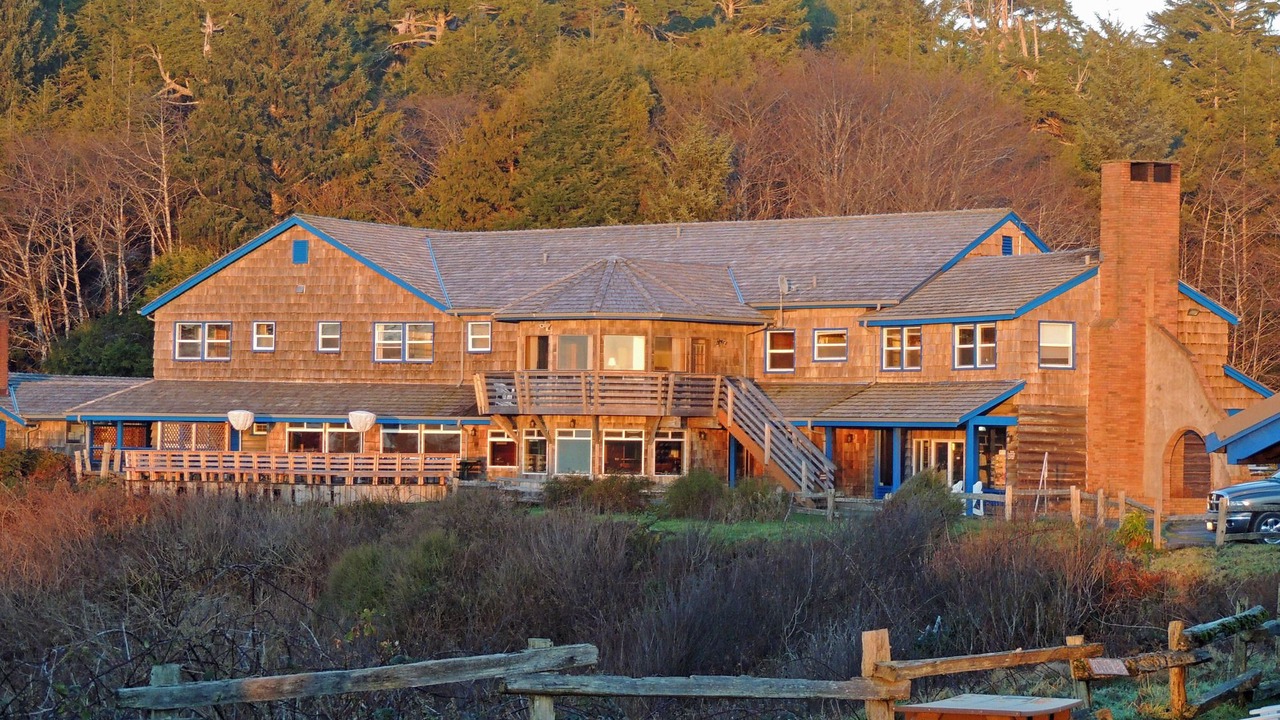 Photo of Buildings in Kalaloch
