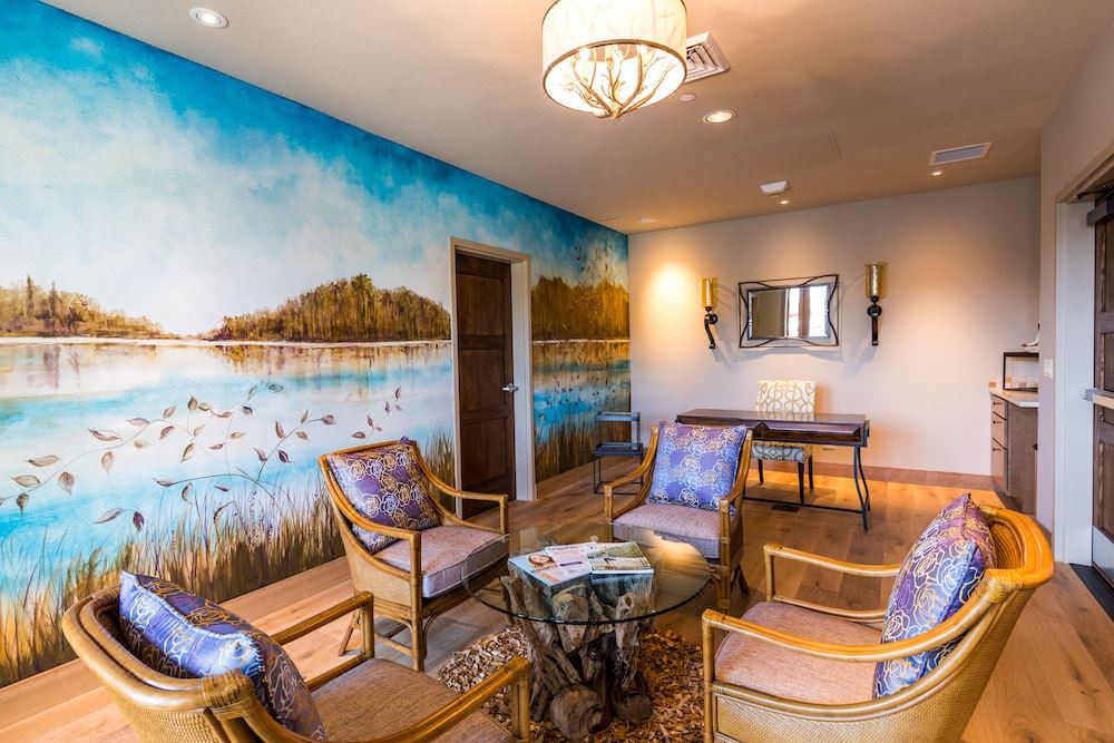 Photo of Livingroom in South Richland