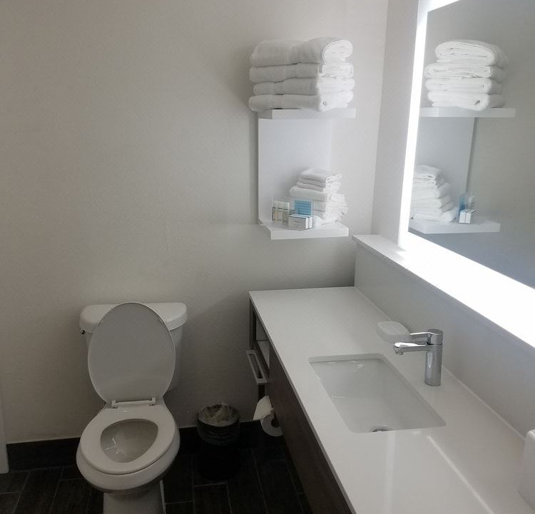 Photo of Bathroom in Merriam