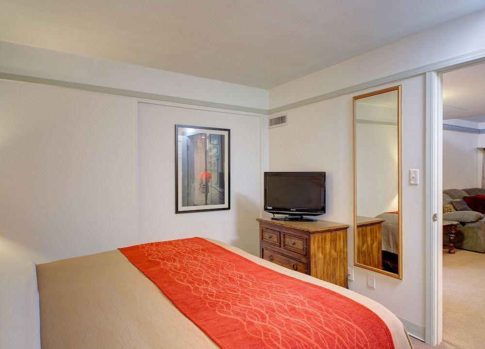 Photo of Bedroom in Enid