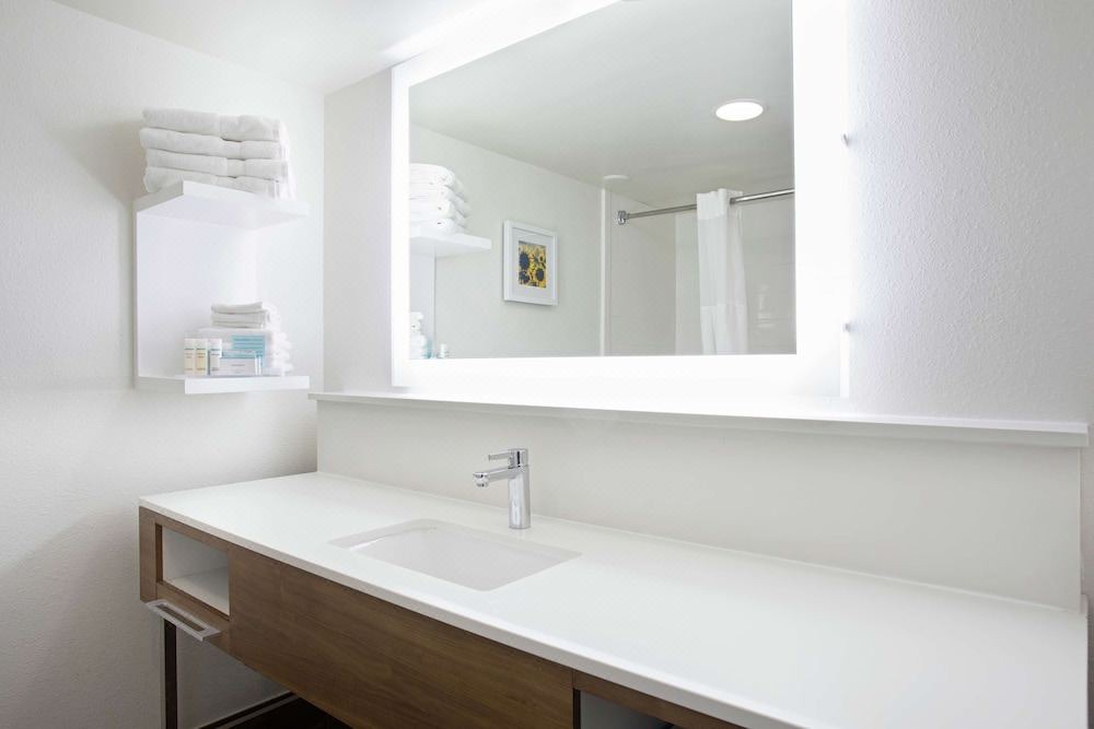Photo of Bathroom in Merriam