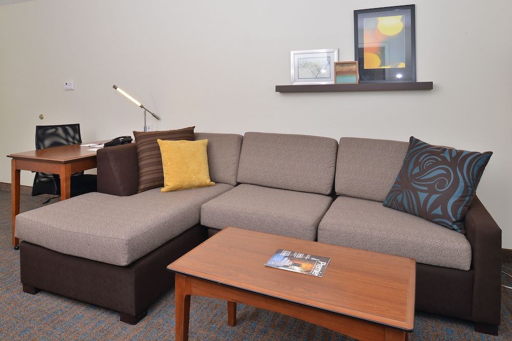 Photo of Livingroom in Aurora