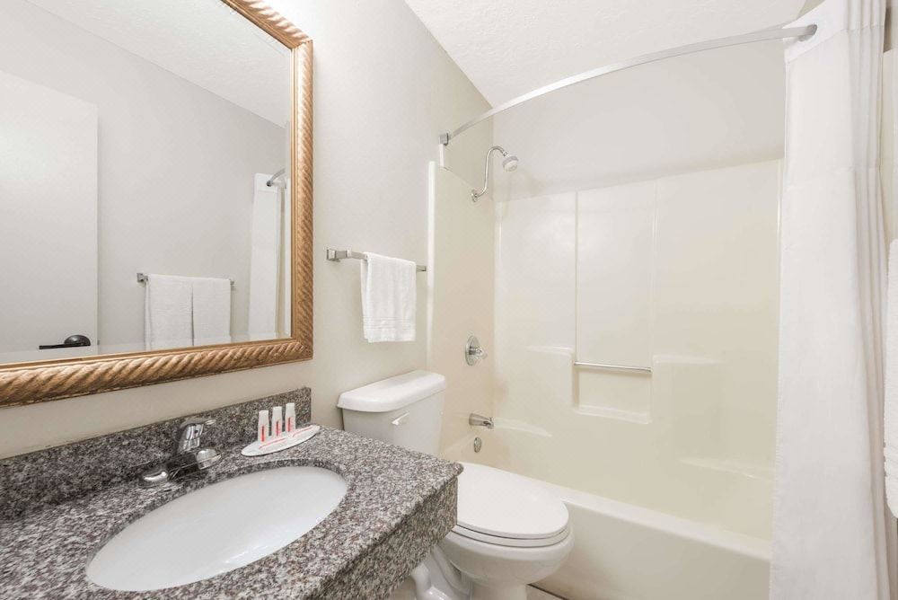 Photo of Bathroom in Duncan