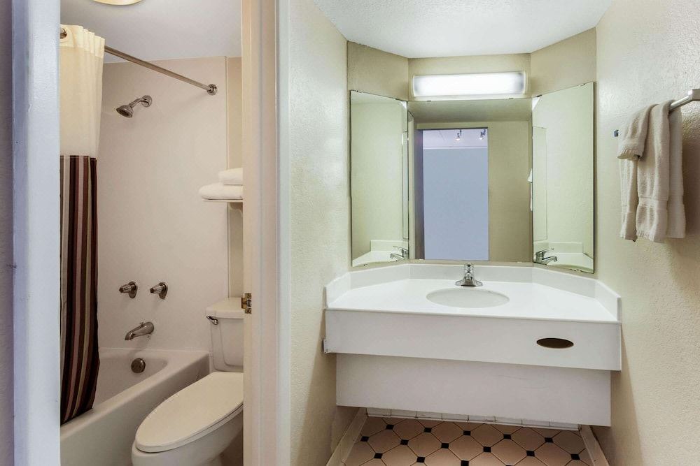 Photo of Bathroom in Northeast Heights