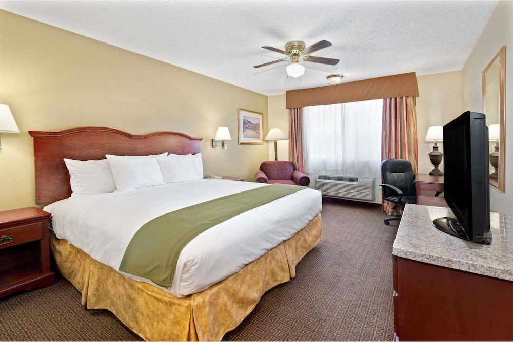 Photo of Bedroom in Bernalillo