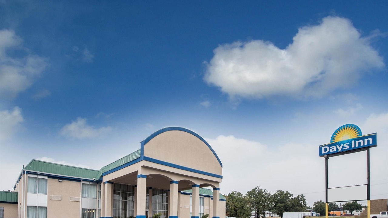 Photo of Buildings in Duncan