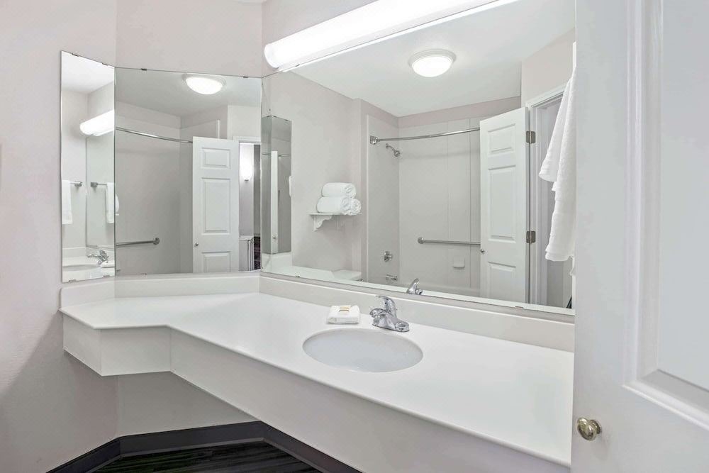 Photo of Bathroom in South Arlington