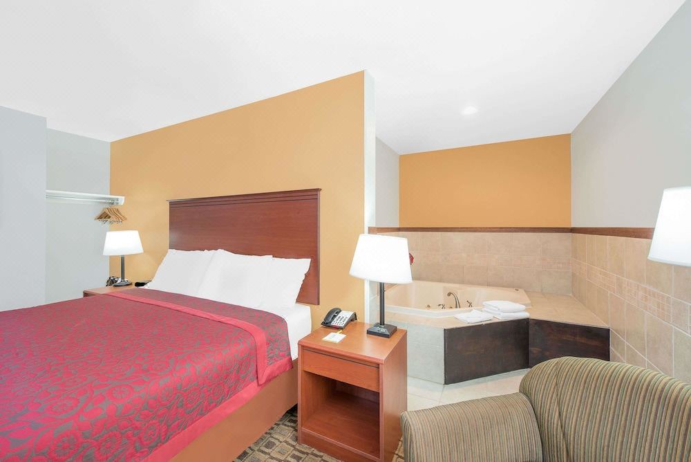 Photo of Bedroom in Lamar