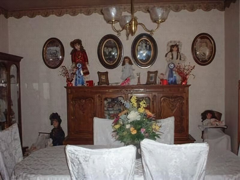 Photo of Others in Golden
