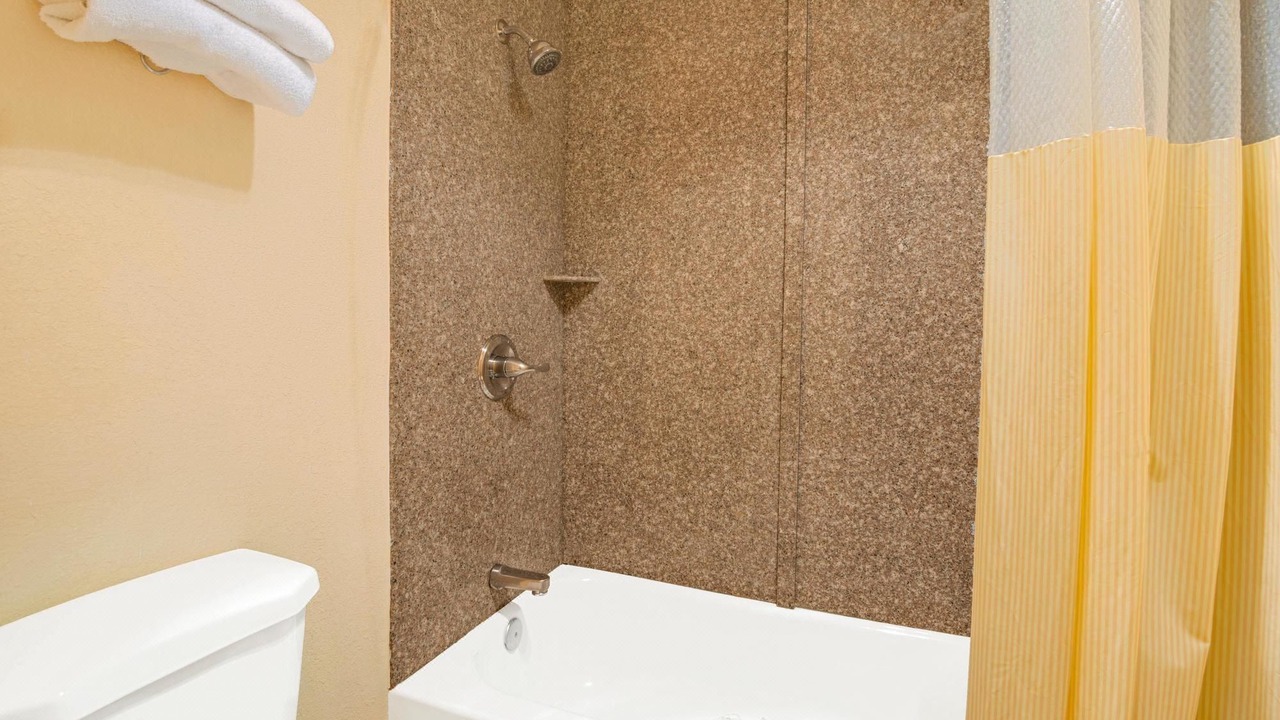 Photo of Bathroom in Princess Jeanne