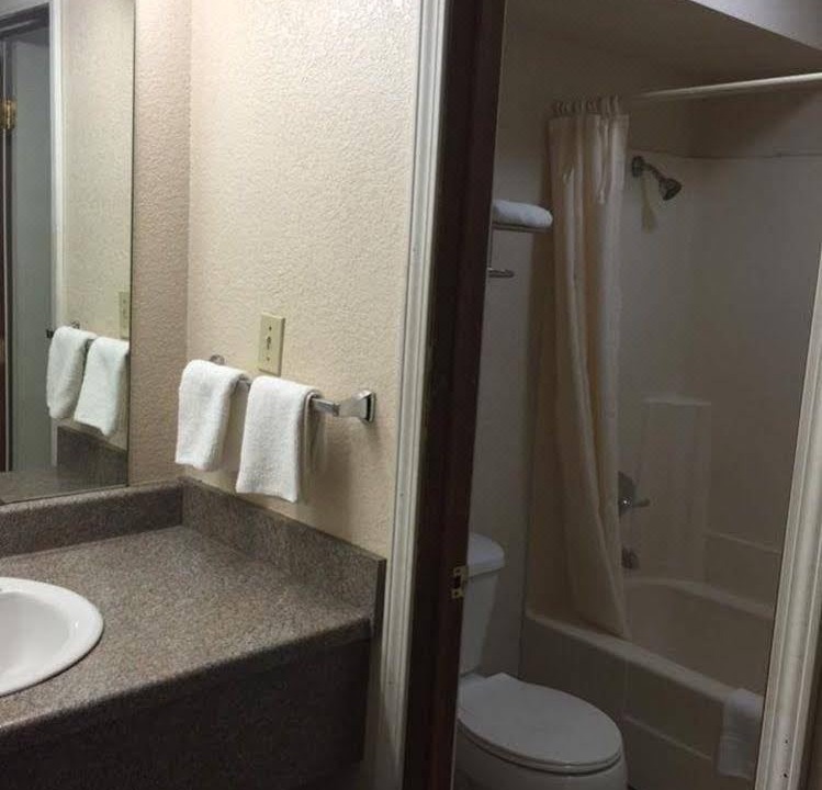 Photo of Bathroom in Eufaula