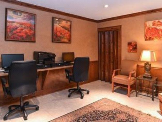 Photo of Livingroom in Garden City