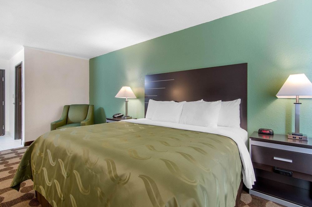 Photo of Bedroom in Russell