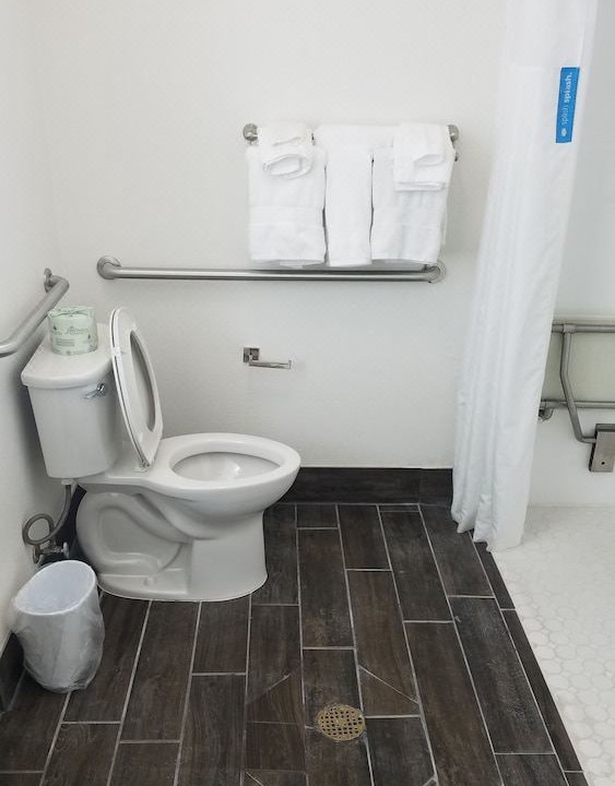 Photo of Bathroom in Merriam