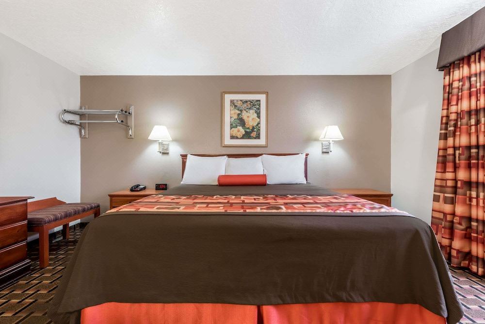 Photo of Bedroom in Duncan