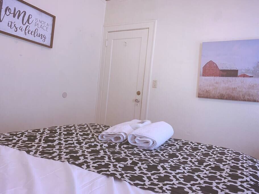 Photo of Bedroom in Eastlake