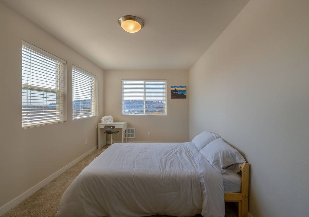 Photo of Bedroom in Eastlake