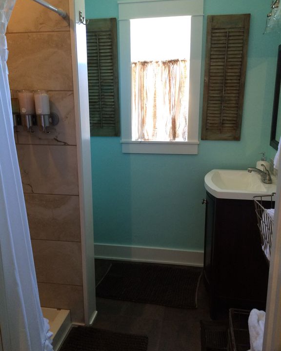 Photo of Bathroom in Canyon