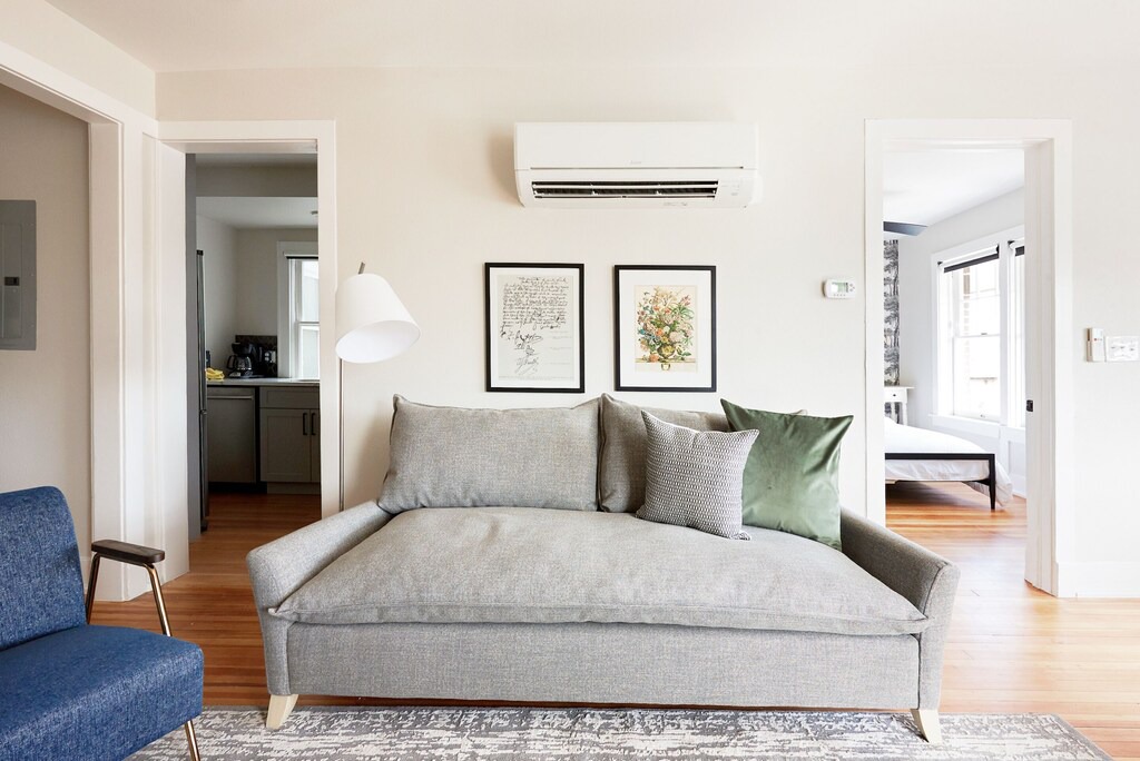 Photo of Others in Uptown